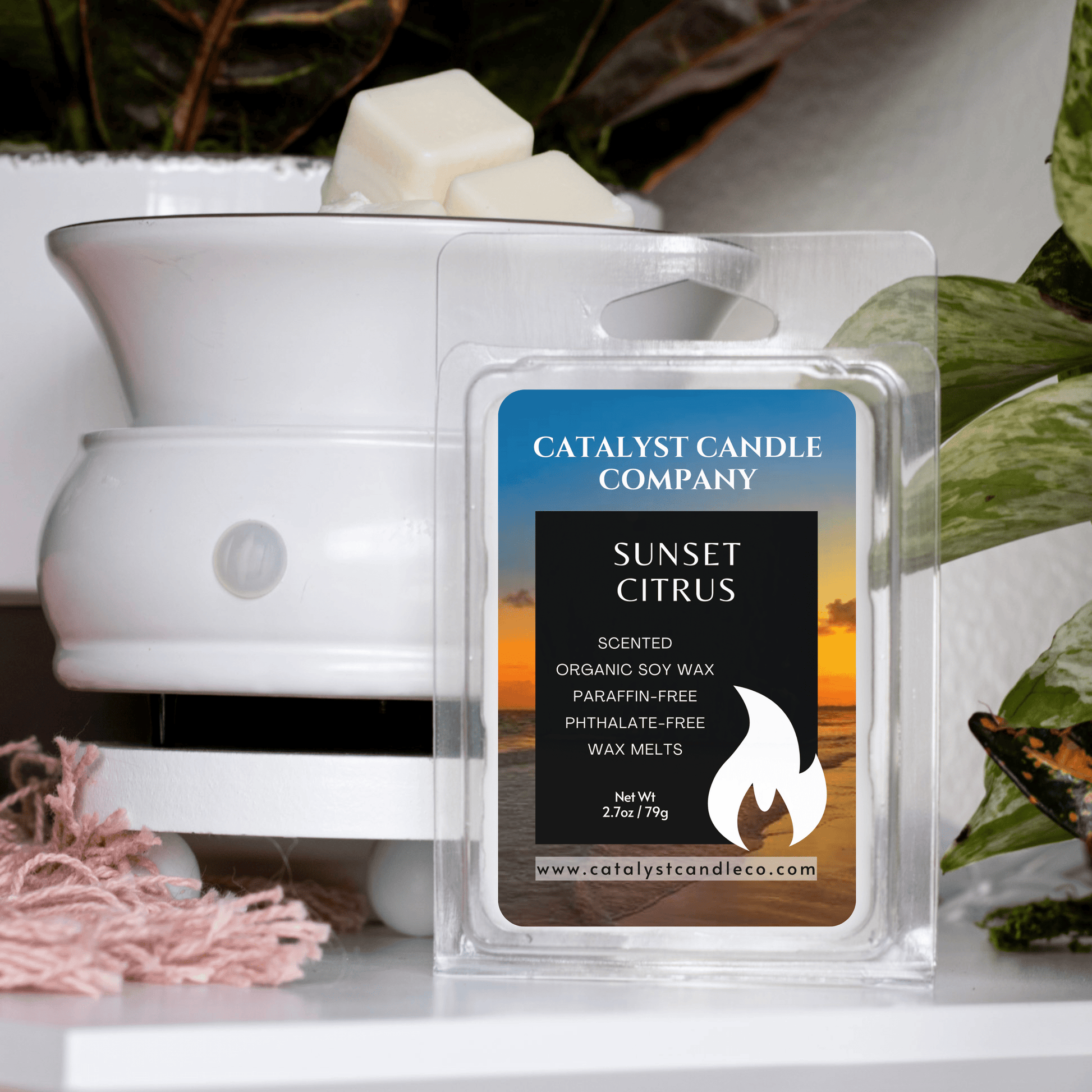 Fresh and clean aroma. Citrus aroma. Sundet Citrus scented soy wax melts. Catalyst Candle Company, LLC
